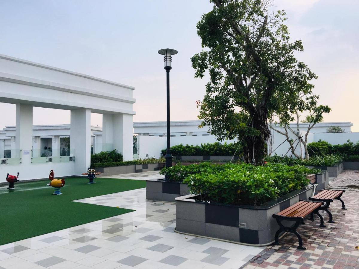 Gold Bee Dormitary Service Apartment 호치민 외부 사진