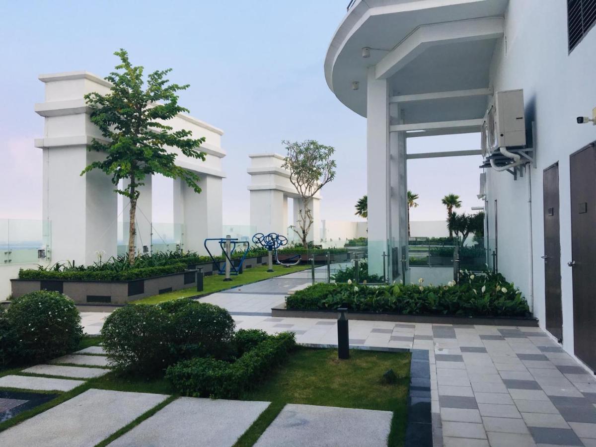 Gold Bee Dormitary Service Apartment 호치민 외부 사진