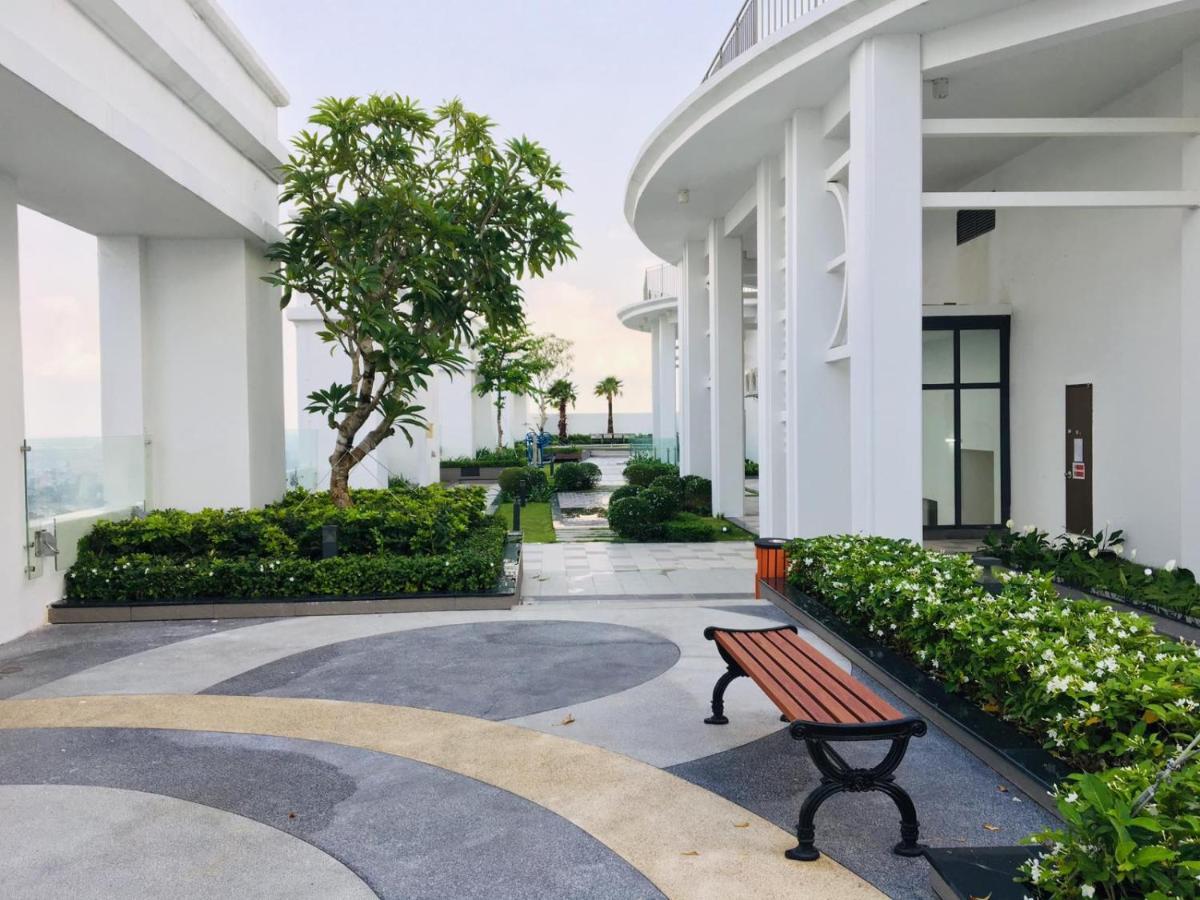 Gold Bee Dormitary Service Apartment 호치민 외부 사진